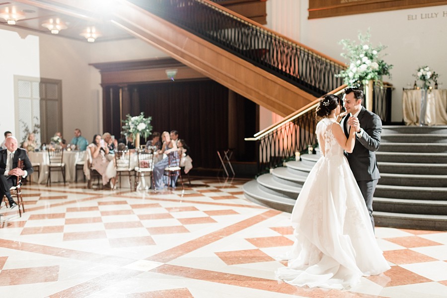 Indianapolis Wedding Photographer; Indiana Historical Society Wedding