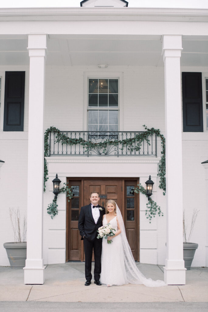 Indianapolis wedding photographer, Ashley Link photography, black iris estate wedding